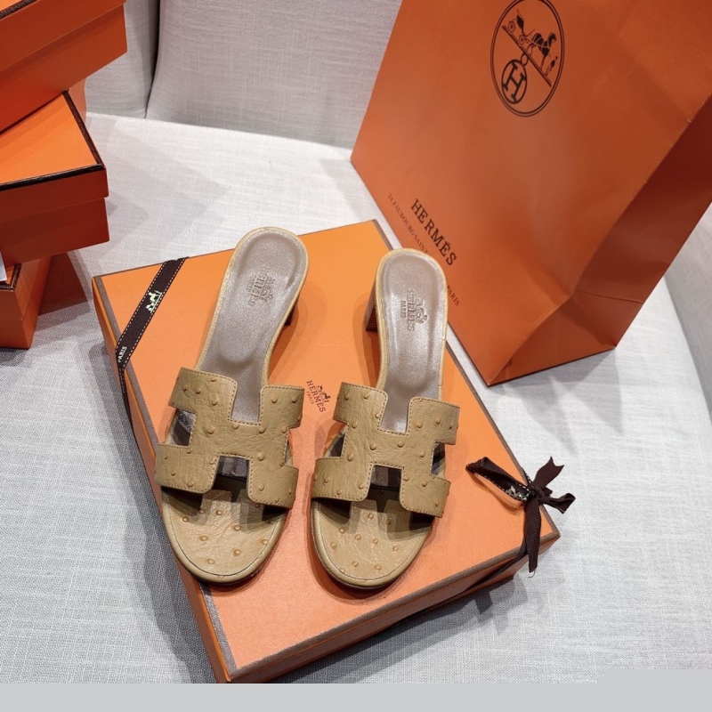 H**mes slippers